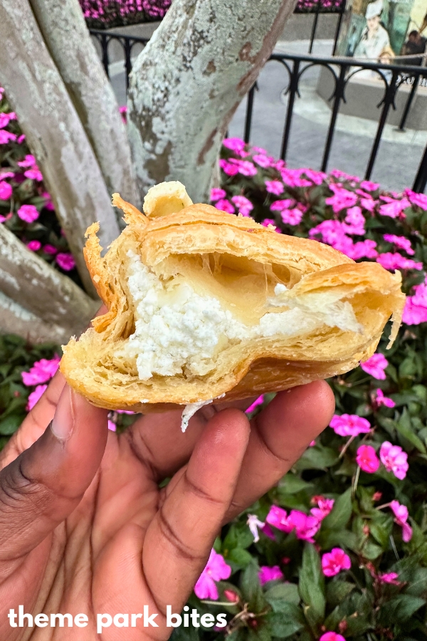 croissant au fromage de chevre flower and garden festival epcot 2024