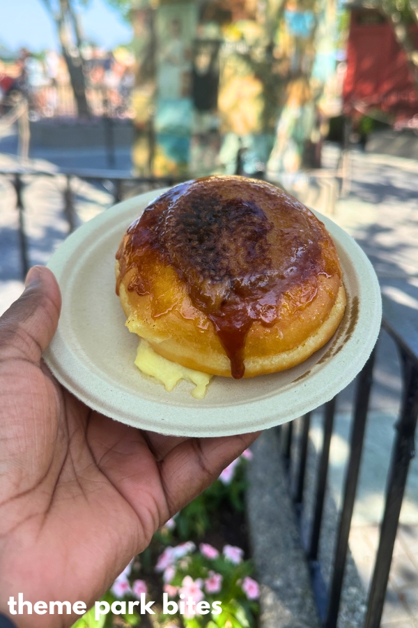 fleur de lys beignet flower and garden festival epcot